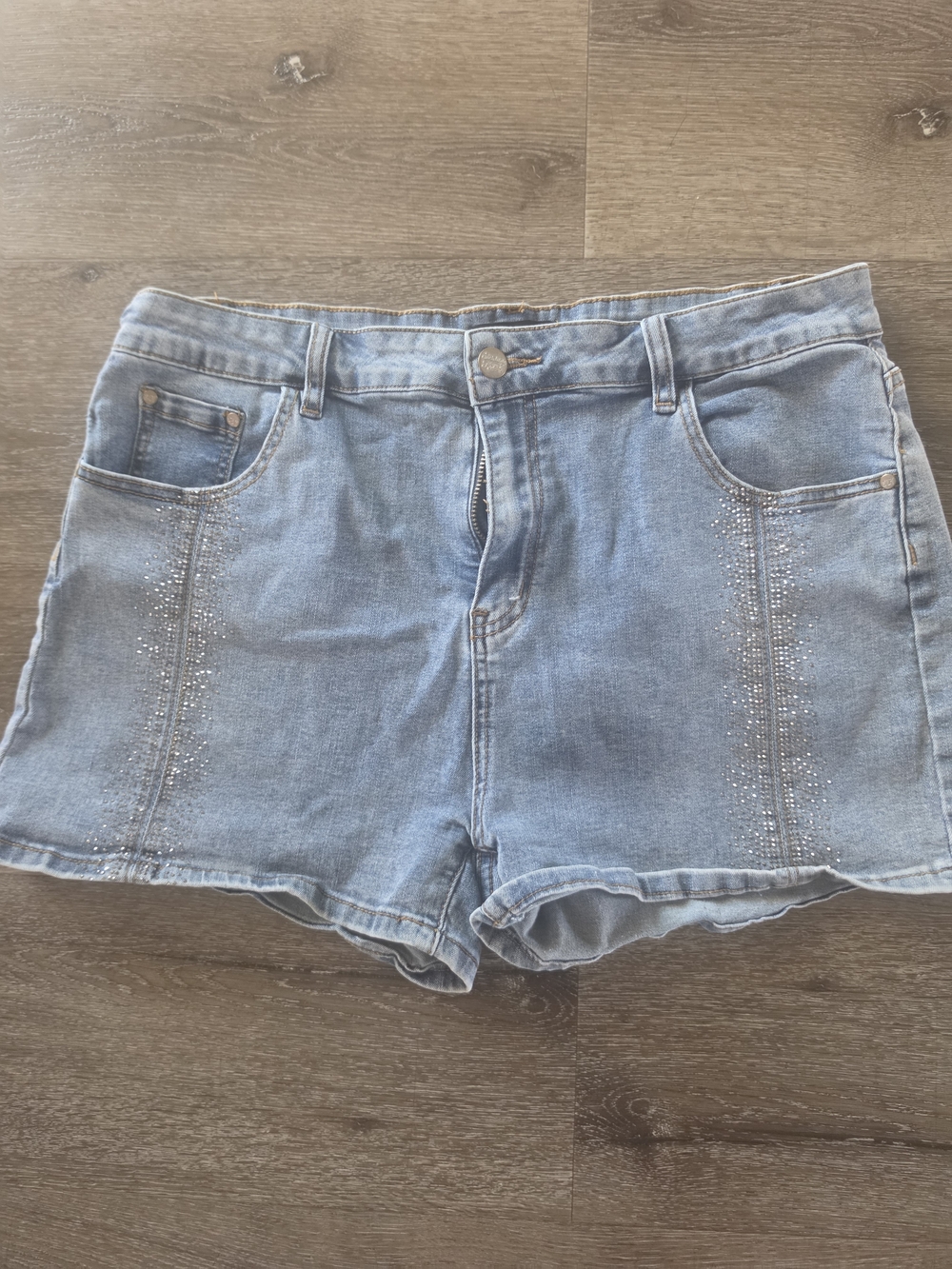 Sterlong Kreek Women’s Light Blue Denim Shorts with Rhinestone Detail